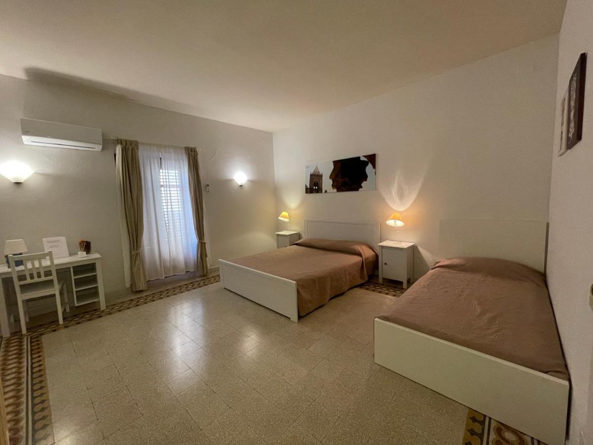 Il Balcone Al Molo Lejlighed Cefalù Eksteriør billede