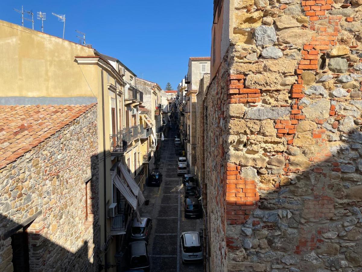 Il Balcone Al Molo Lejlighed Cefalù Eksteriør billede
